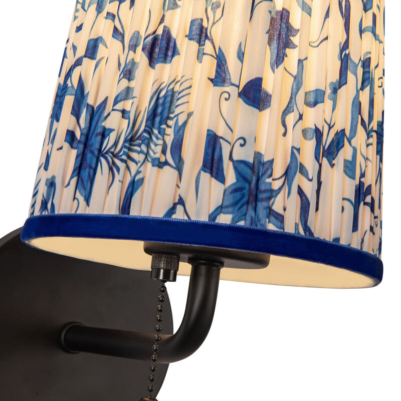 Scout 10-in Damp-Rated Wall/Vanity Light with Patterned Pleated Linen Shade image number 5