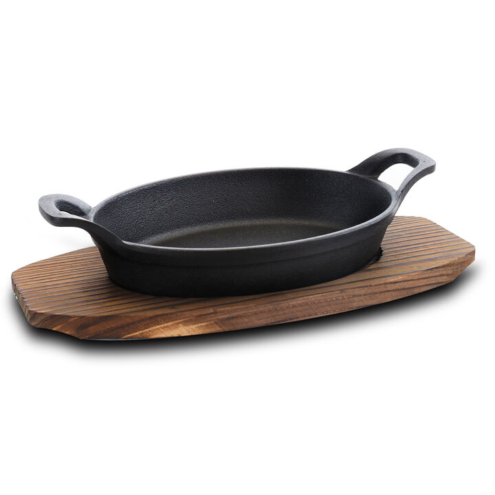 General Store Addlestone 2 Piece 10.5 Inch Pre-seasoned Oval Cast Iron Server with Burned Furwood Base