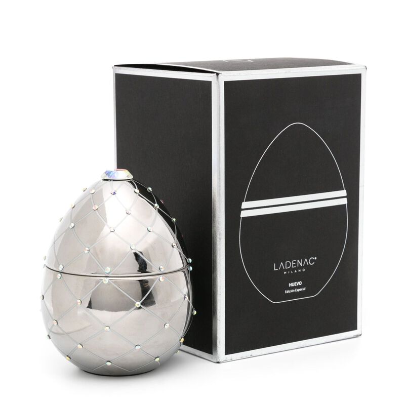 Candle in Ceramic Egg BOIS DE ROUSSIE 16 oz Silver 6.5 diam. x 7.48 in image number 1