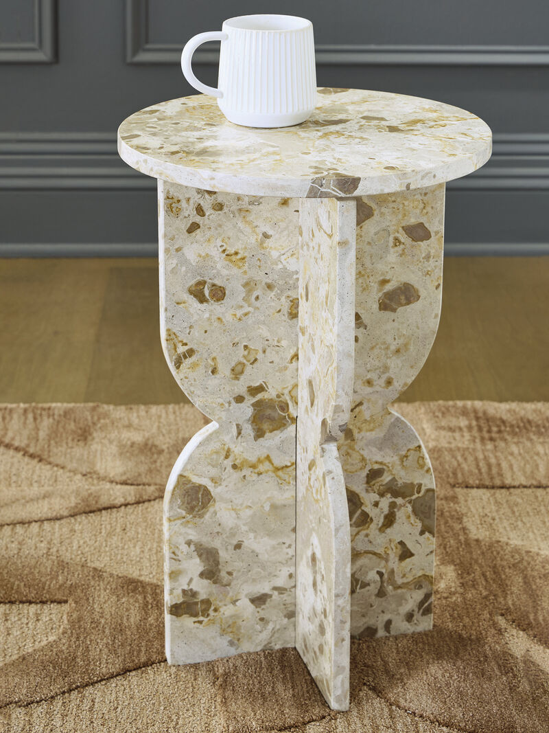 Treygan Accent Table image number 1
