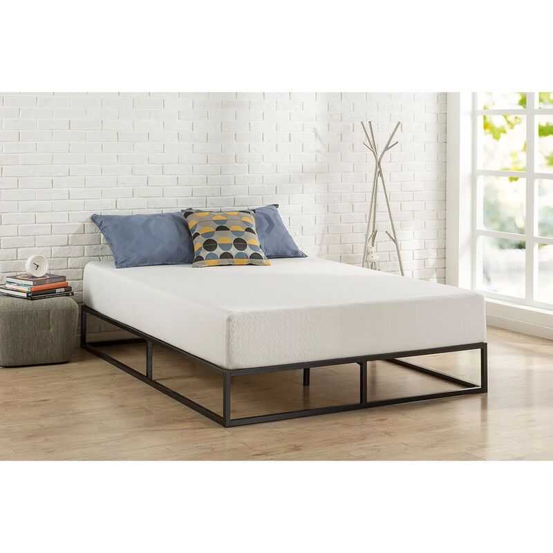 Minimalist Low Profile Metal Bed Frame &ndash; Platform Style with Durable Wood Slats and Clean Modern Look