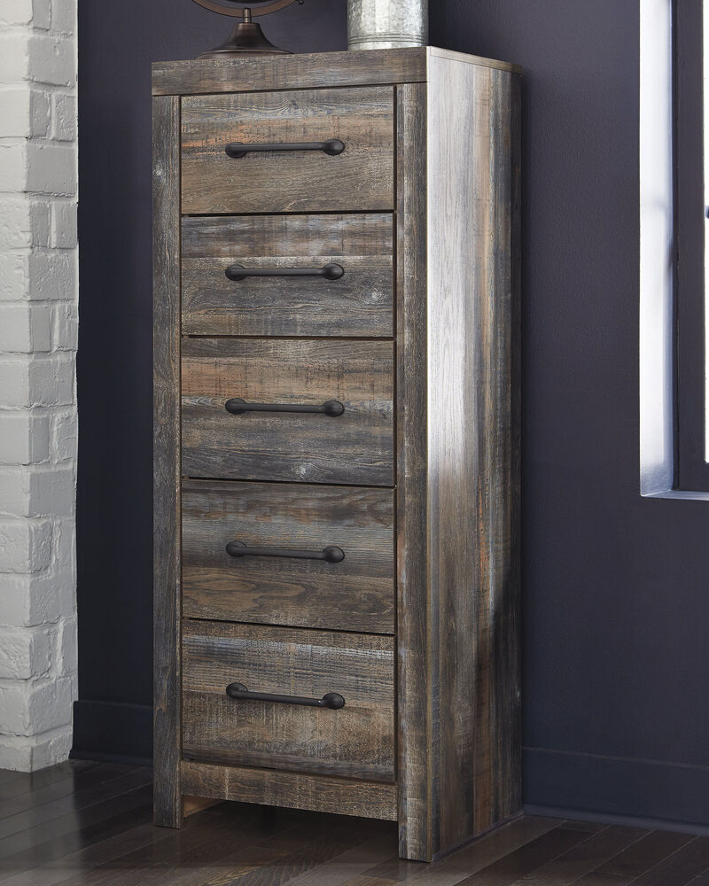 Drystan Narrow Chest image number 1