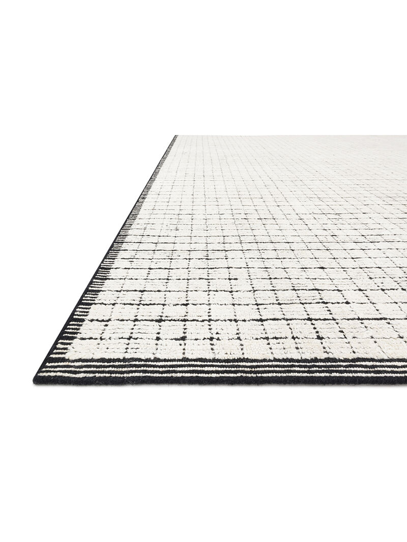 Beverly BEV01 Ivory/Black 5'6" x 8'6" Rug