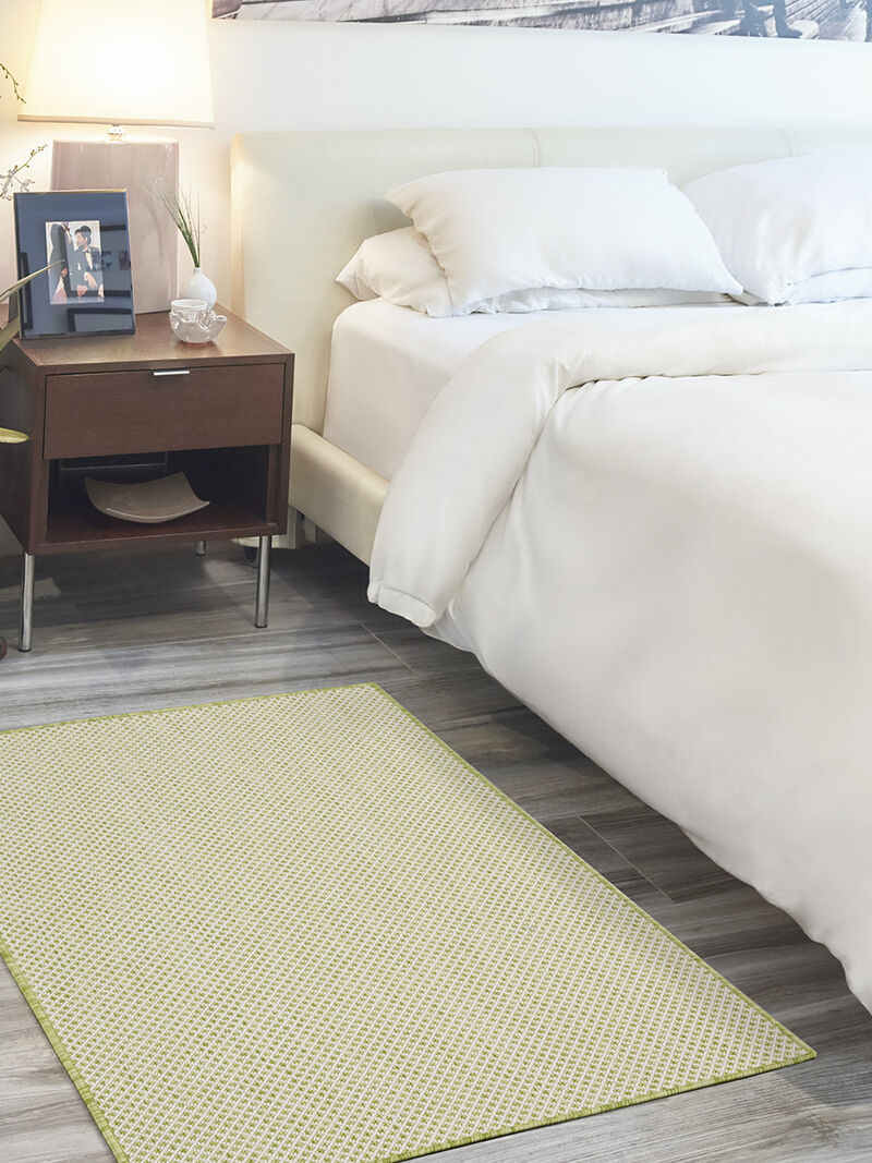 Courtyard COU01 Ivory/Green 3' x 5' Rug