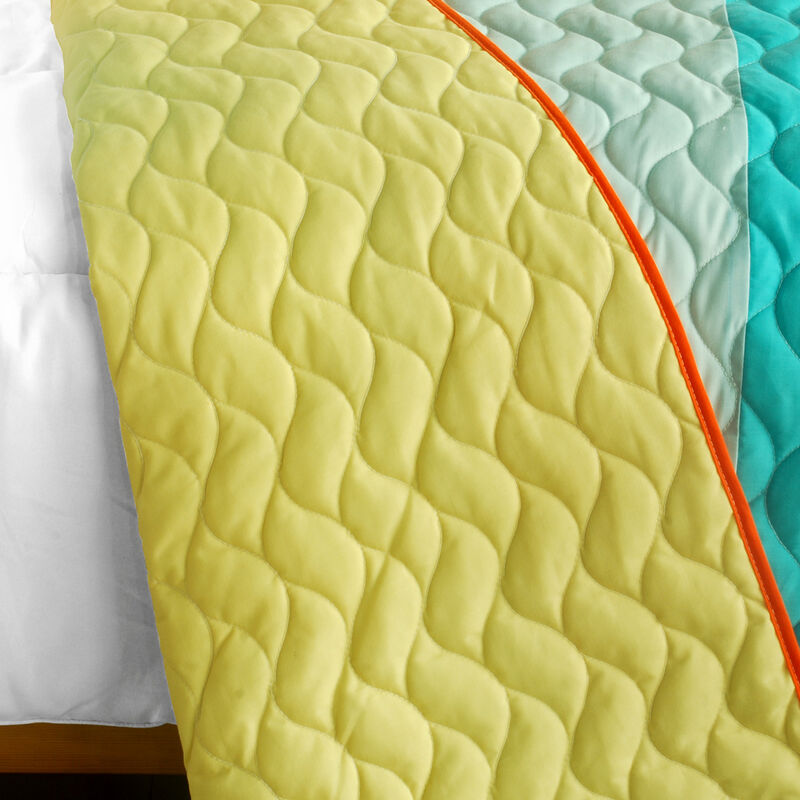 Luxury Vermicelli Quilted Reversible Quilt Set, Soft Durable 3 Piece Bedding-Blue image number 3