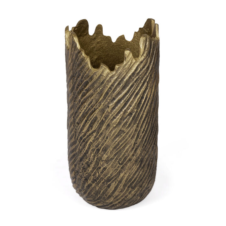 HomeRoots 17" Gold Abstract Aluminum Table Vase