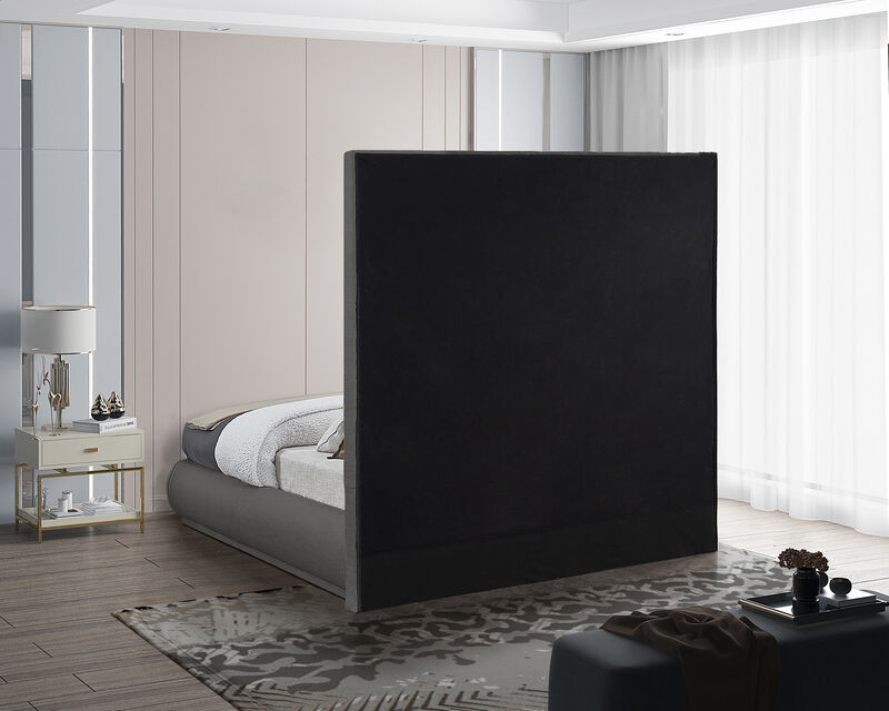 Meridian Furniture Brooke Grey Linen Textured Fabric King Bed image number 5