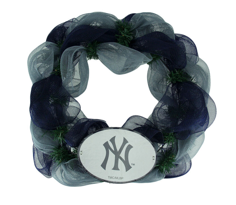 MLB New York Yankees Logo Mesh Holiday Door Wreath