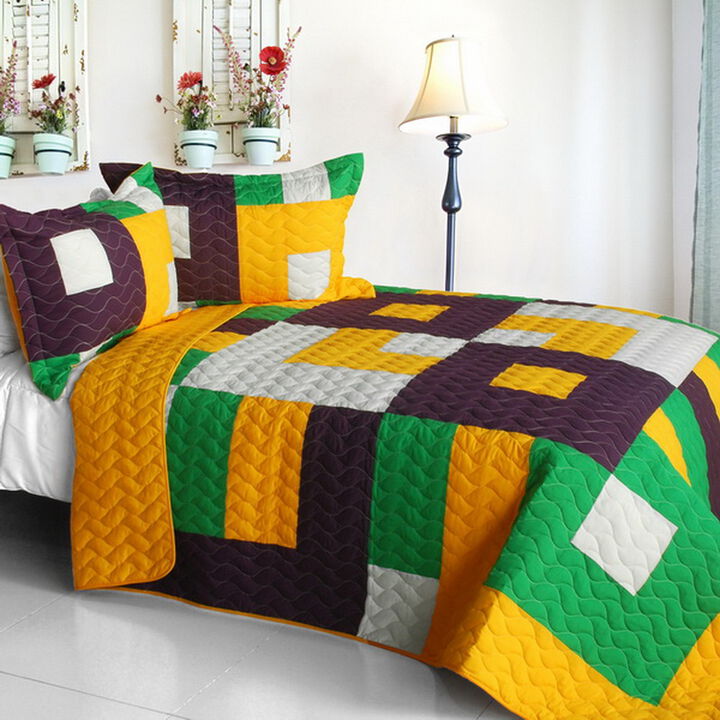 3-Piece Patchwork Quilt Set with Vermicelli Quilting for Full Bedroom Style