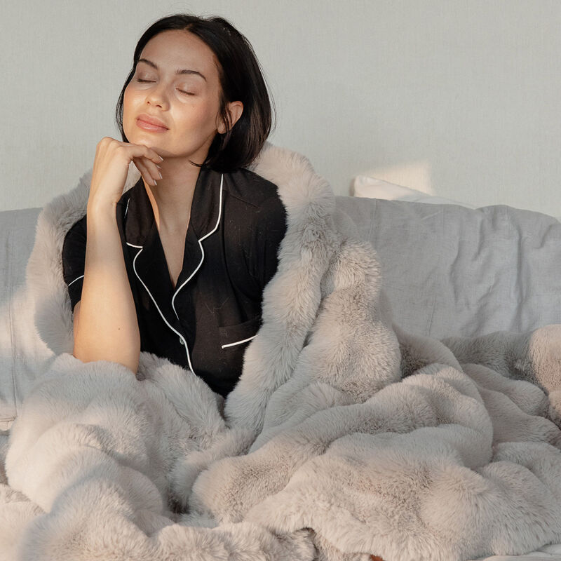 Bubble Cuddle Blanket image number 3