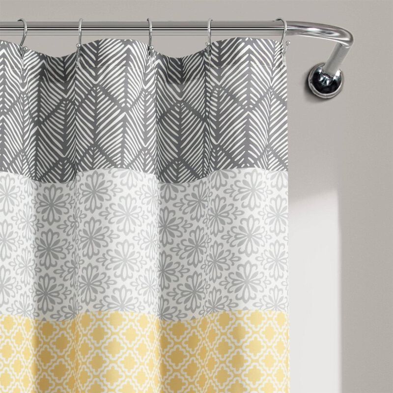 Modern Boho Shower Curtain &ndash; Damask Floral Pattern on Water-Resistant Polyester Fabric