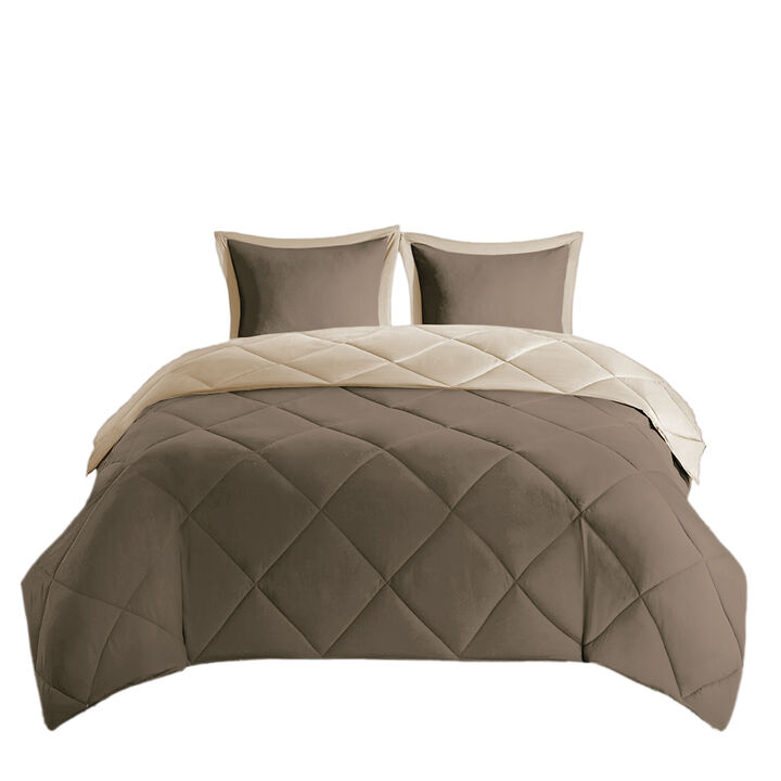 Gracie Mills Vicente Reversible Diamond Quilt Down Alternative Comforter Set with 3M Scotchgard Protection