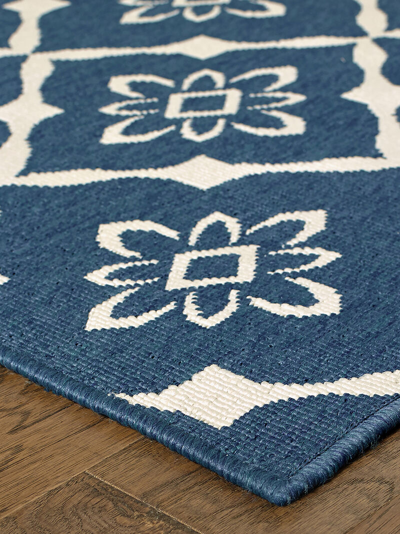 Meridian 5'3" x 7'6" Navy Rug image number 2