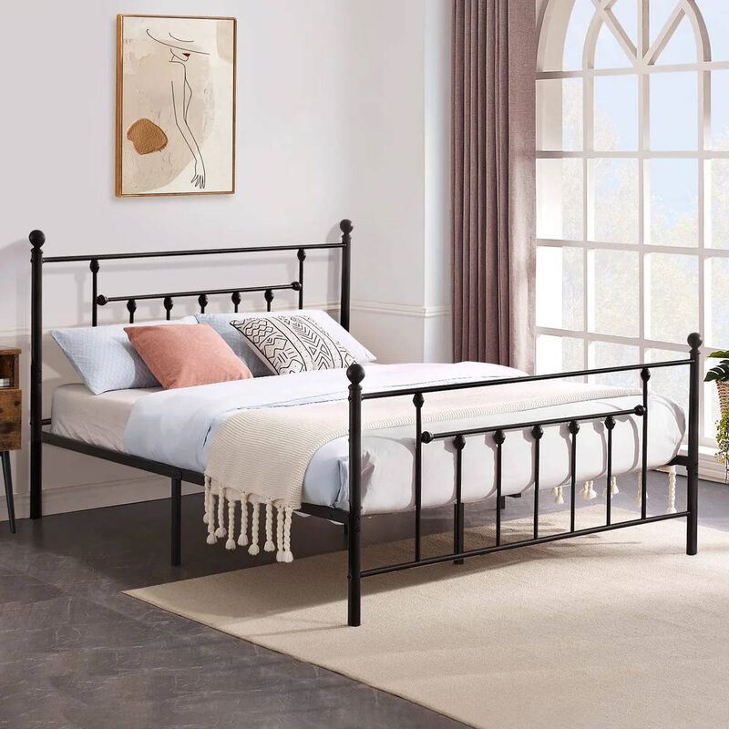 Elegant Arched Metal Bed Frame – Vintage Platform Style with Footboard