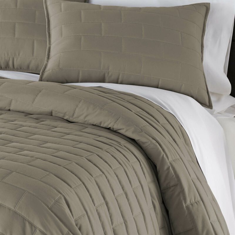 Contemporary Brick Quilted Comforter Set – 2-Piece Bedding Ensemble