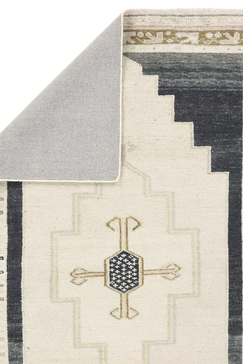 Casen Stellar Ancient Scroll 8'6" x 11'6" Rug image number 3