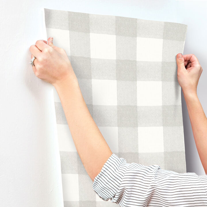 Thorpe Light Grey Plaid Wallpaper