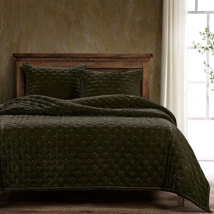 Stella Pintuck Green King Quilt Set