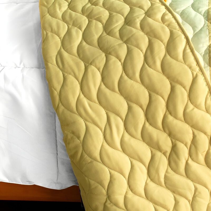 Queen Size 3-Piece Vermicelli Quilted Patchwork Quilt Set with Matching Shams image number 3