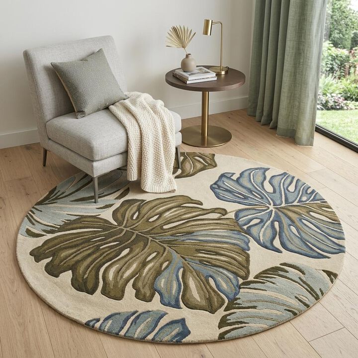 HomeRoots Wool Tropical Botanical Hand Tufted Round Rug