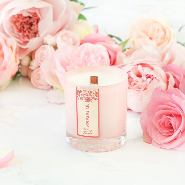 PRIVATE RESERVE HAND POURED CANDLE - PEONY FLOWER