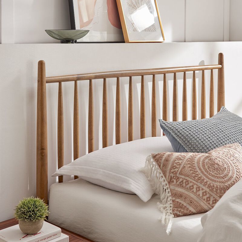 Zane King Size Spindle Bed image number 8