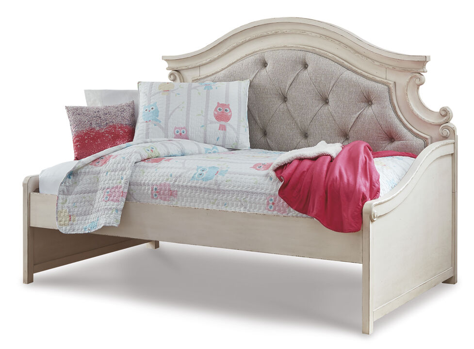 Realyn Twin Day Bed