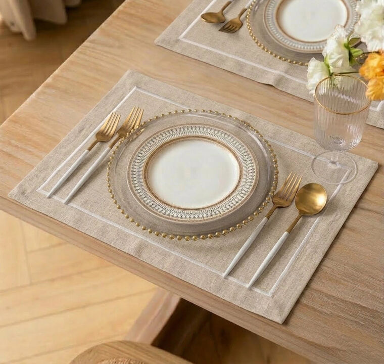 Linen Placemats Set of 4 for Dining Table Decor, 14 x 19 Inch - Kensington