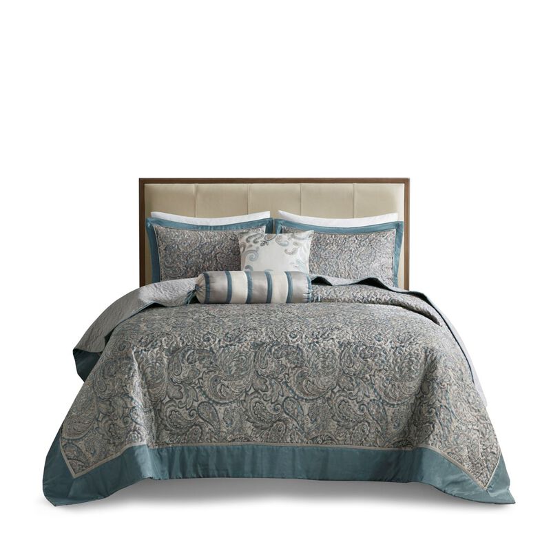Gracie Mills Thornton 5-Piece Reversible Jacquard Bedspread Set with Throw Pillows image number 0