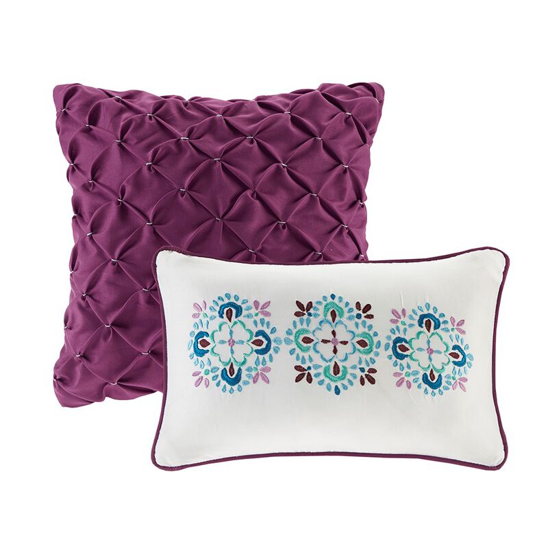 Gracie Mills Merewen Reversible Quilt Set with Throw Pillows