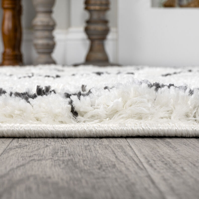 Calvia Moroccan Diamond Shag Area Rug