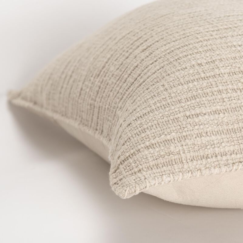 T19782 Pillow