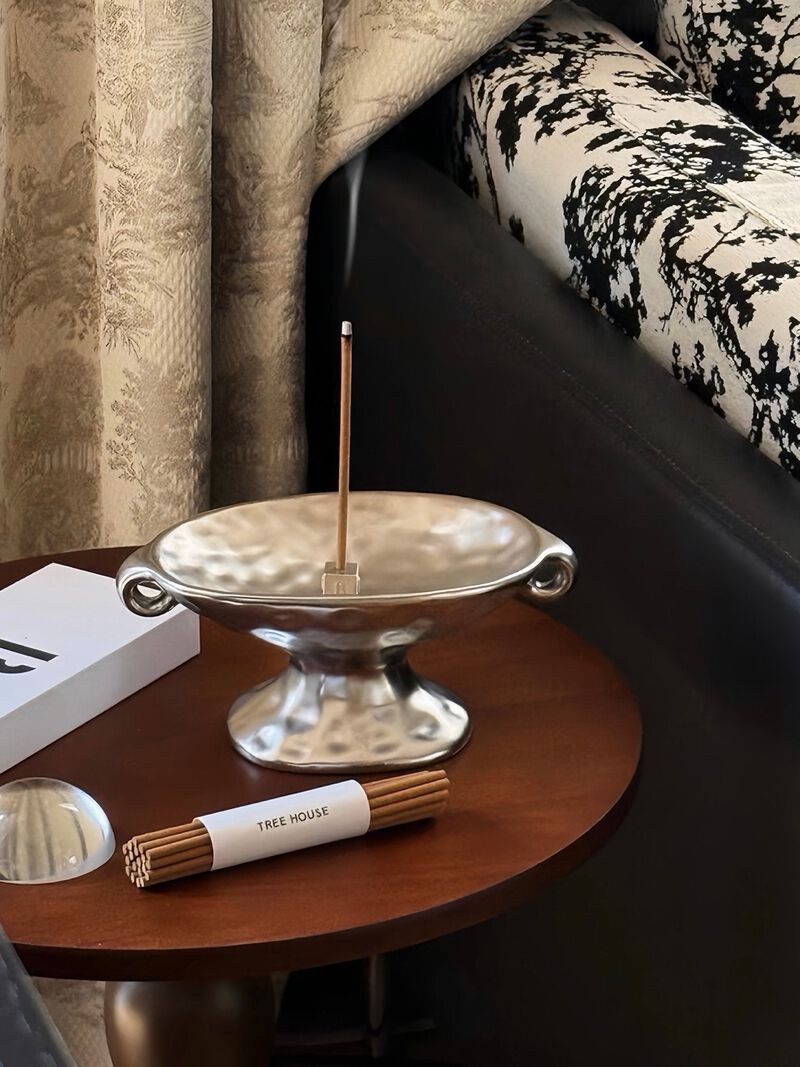 Retro Silver Footed Decorative Tray image number 3