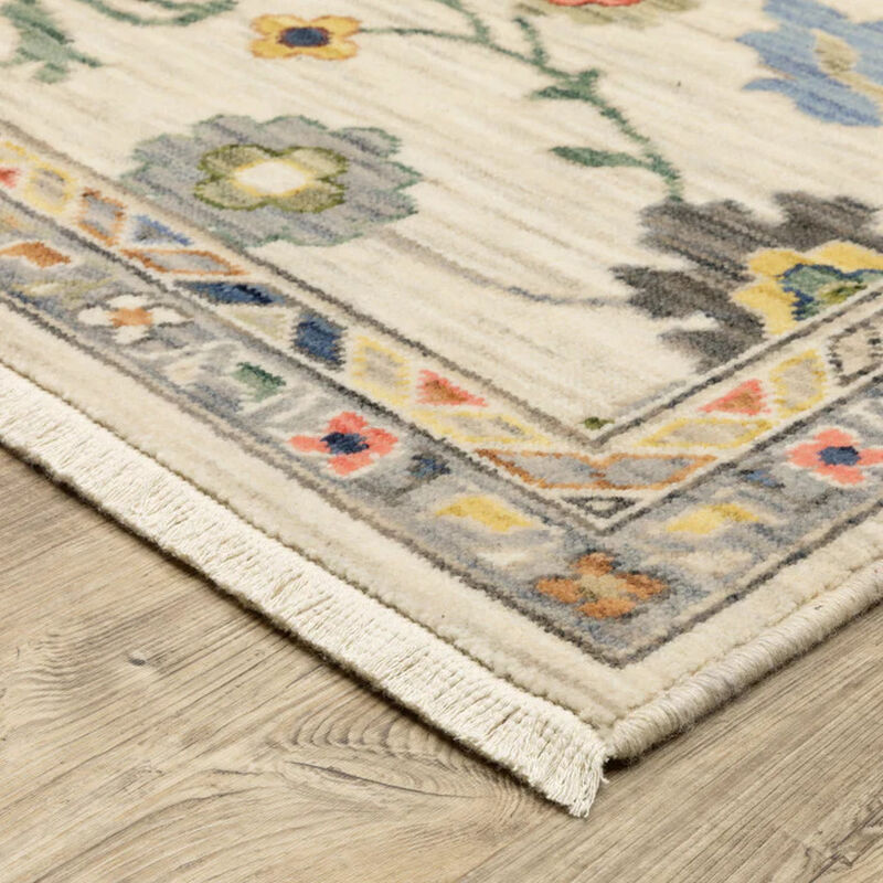 Lucca 5'3" x 7'6" Ivory Rug image number 2