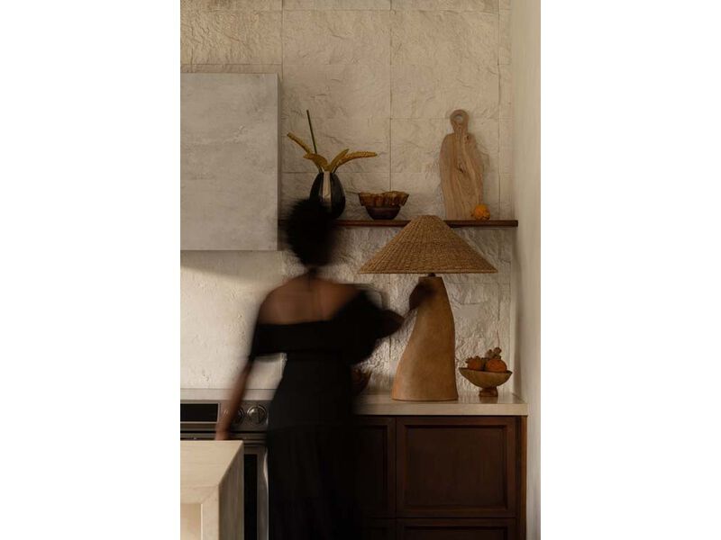 Seyla Table Lamp image number 9