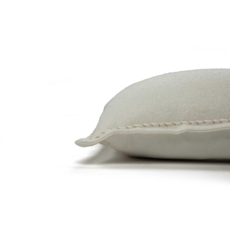 T22429 Pillow