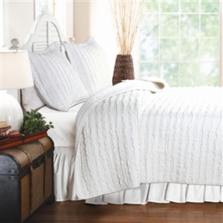 Hivvago Full 3-Piece Quilt Set 100% Cotton White Ruffled Stripes Reversible