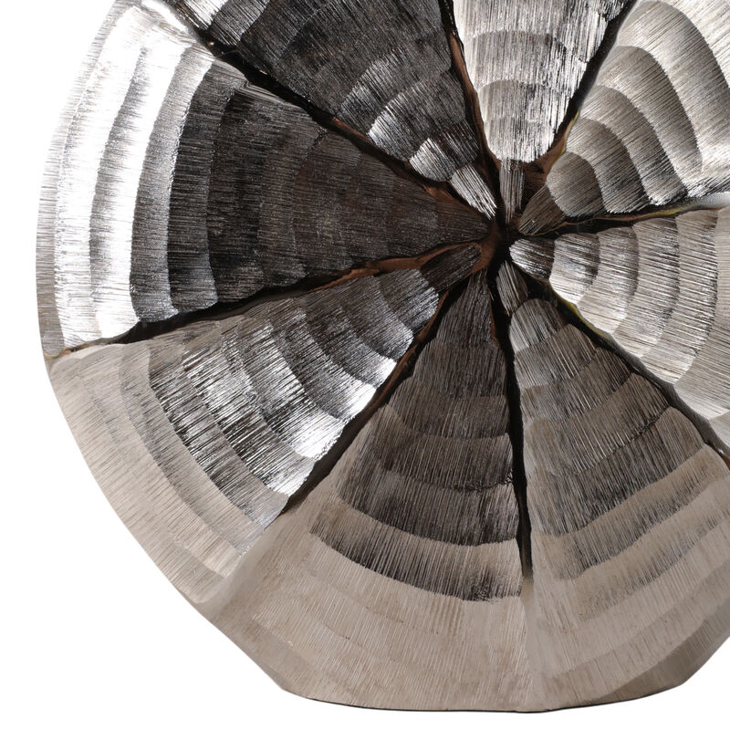 Shell Pattern Metal Vase image number 4