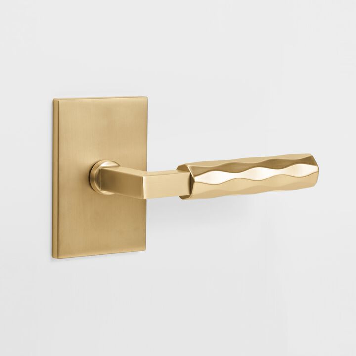 Hailey Modern Hall/Closet Interior Door Handle with Rectangular Rosette and Concealed Screws (Passage)