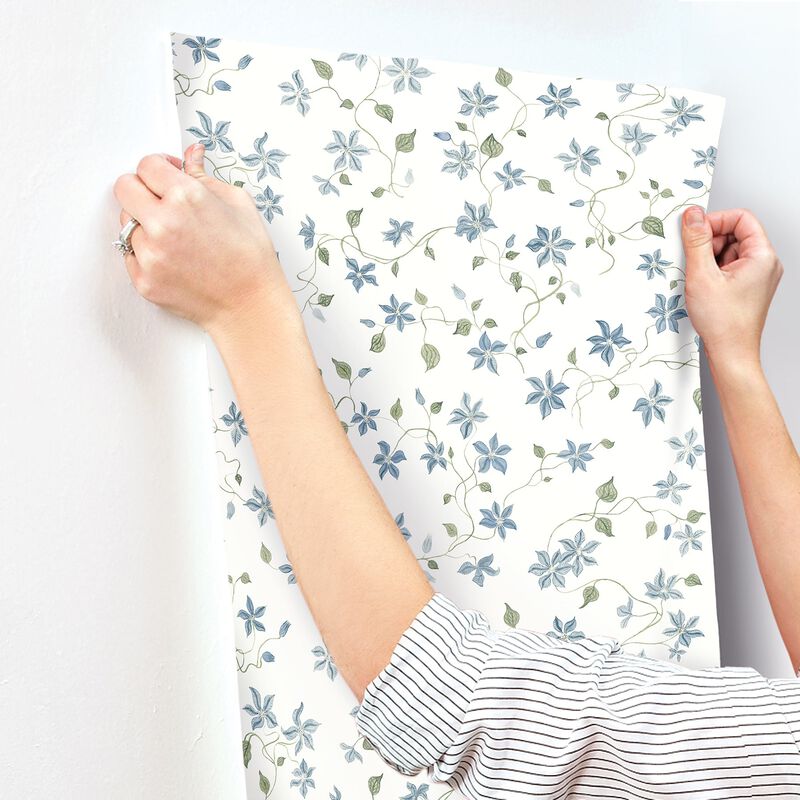 Betsy Blue Heather Floral Trail Wallpaper (Double Roll) image number 8