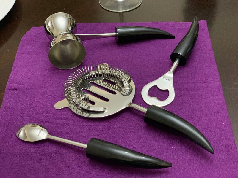 Bar Tools Accessories set of 4 Black