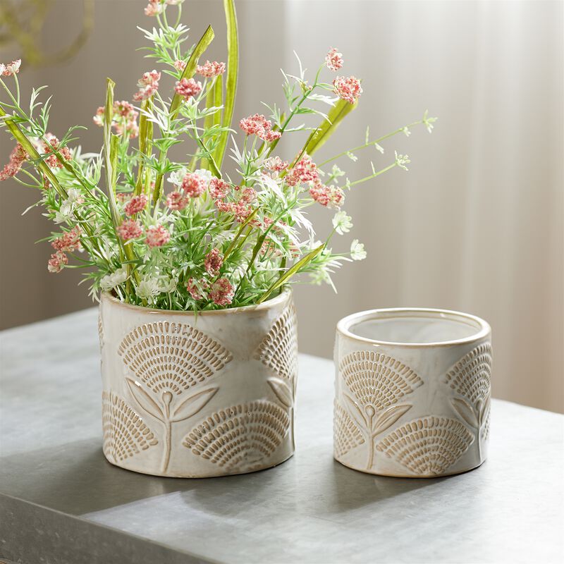 Set of 2 Porcelain Planters with Floral Pattern for Indoor or Outdoor Display