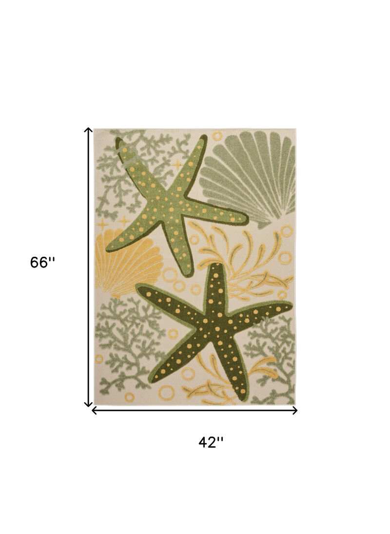 HomeRoots 4' X 6' Green And Yellow Starfish Indoor Outdoor Area Rug image number 6