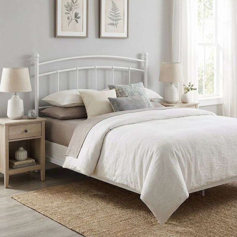 Metal Queen Headboard with Durable Frame and Classic Design for Bedroom image number 5