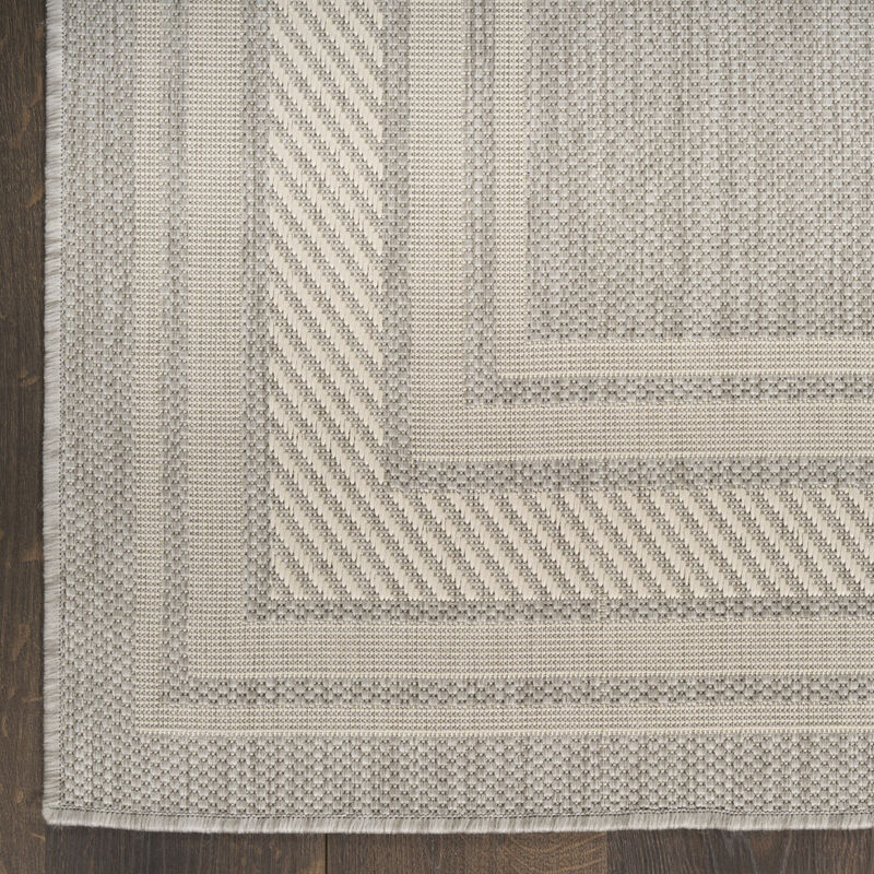 HomeRoots Geometric Indoor Outdoor Area Rug image number 2