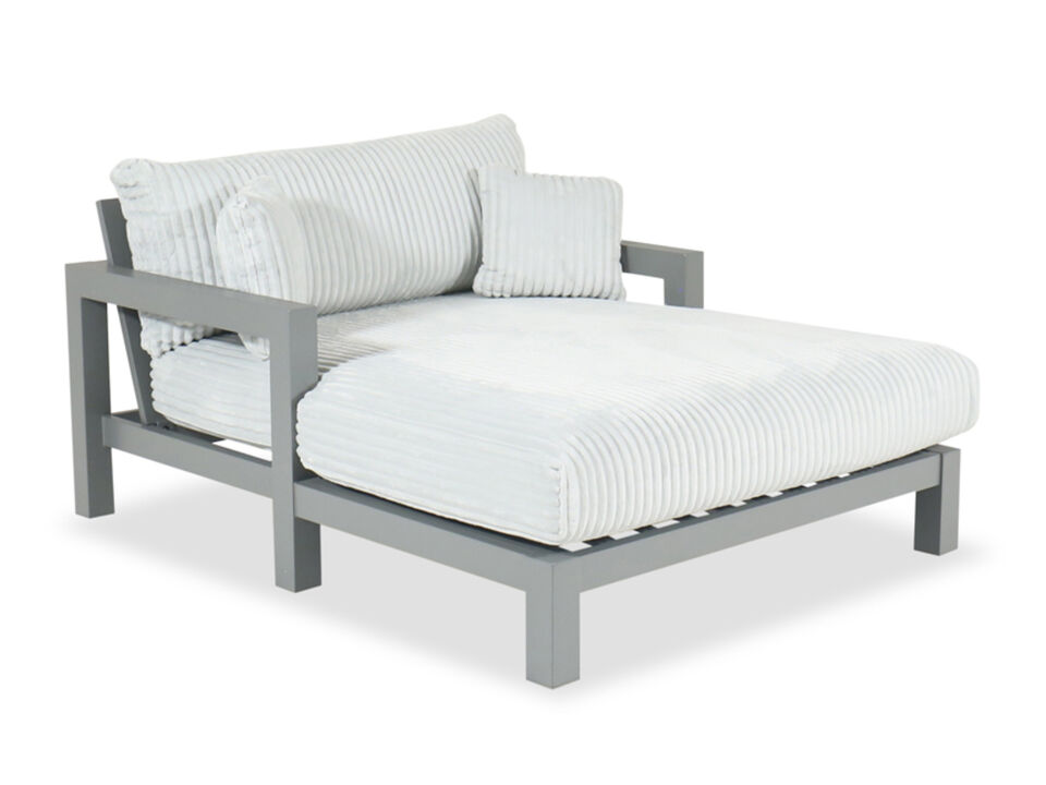 Moonlight View Outdoor Chaise Lounge with Cushion