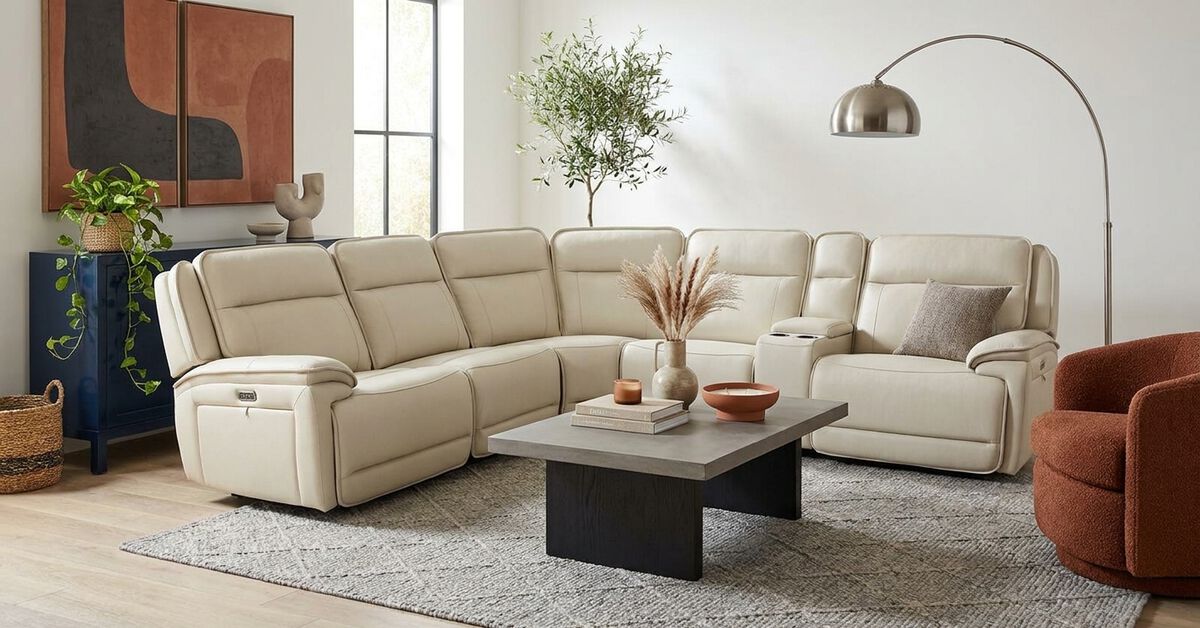 Double Deal 6-Piece Dual Power Sectional with Console