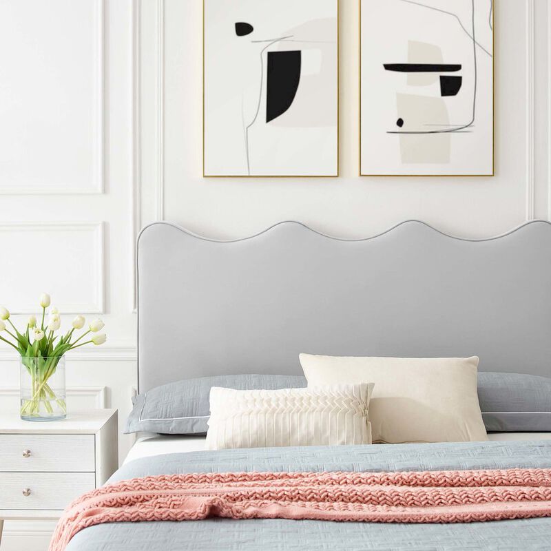 Current Performance Velvet Full Platform Bed image number 9