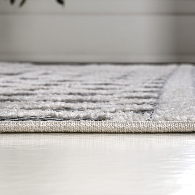 Aylan High-Low Pile Knotted Trellis Geometric Indoor/Outdoor Area Rug