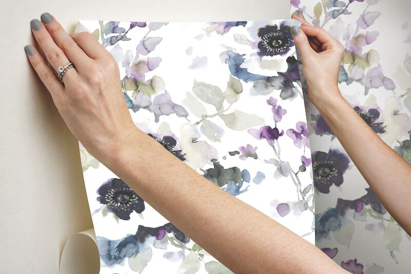 Garden Anemone Lilac & Green Peel & Stick Wallpaper (Double Roll) image number 7